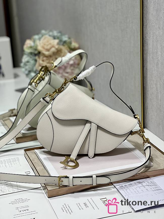 Dior Saddle Bag with Strap White Grained Calfskin - 25.5x20x6.5cm - 1