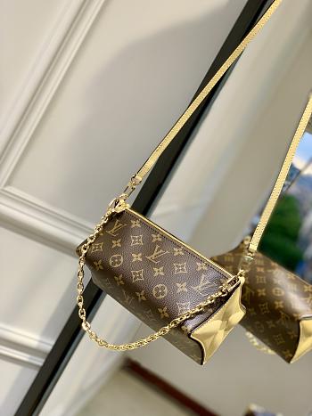 LV Bloom Pouch Banana Yellow M11672 - 22.5x13x13cm