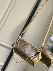 LV Bloom Pouch Banana Yellow M11672 - 22.5x13x13cm - 3