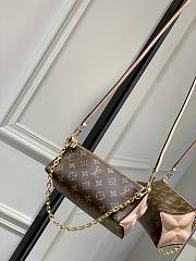 LV Bloom Pouch Rose Jasmin M11303 - 22.5x13x13cm - 5