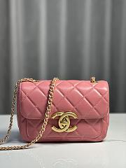 CC Mini Flap Bag Shiny Lambskin & Gold Plated Metal Pink - 13.5×19×7cm - 1