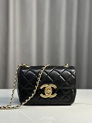 CC Mini Flap Bag Shiny Lambskin & Gold Plated Metal Black - 13.5×19×7cm - 1