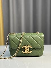 CC Mini Flap Bag Shiny Lambskin & Gold Plated Metal Green- 13.5×19×7cm - 1