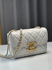 CC Mini Flap Bag Shiny Lambskin & Gold Plated Metal White - 13.5×19×7cm - 2