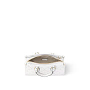 LV OnTheGo East West White Blanc M11274 - 25x13x10cm - 2