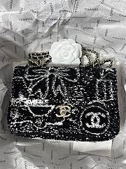 Chanel Evening Bag Sequins & Gold-Tone Metal Black & White - 14×21×8cm - 2