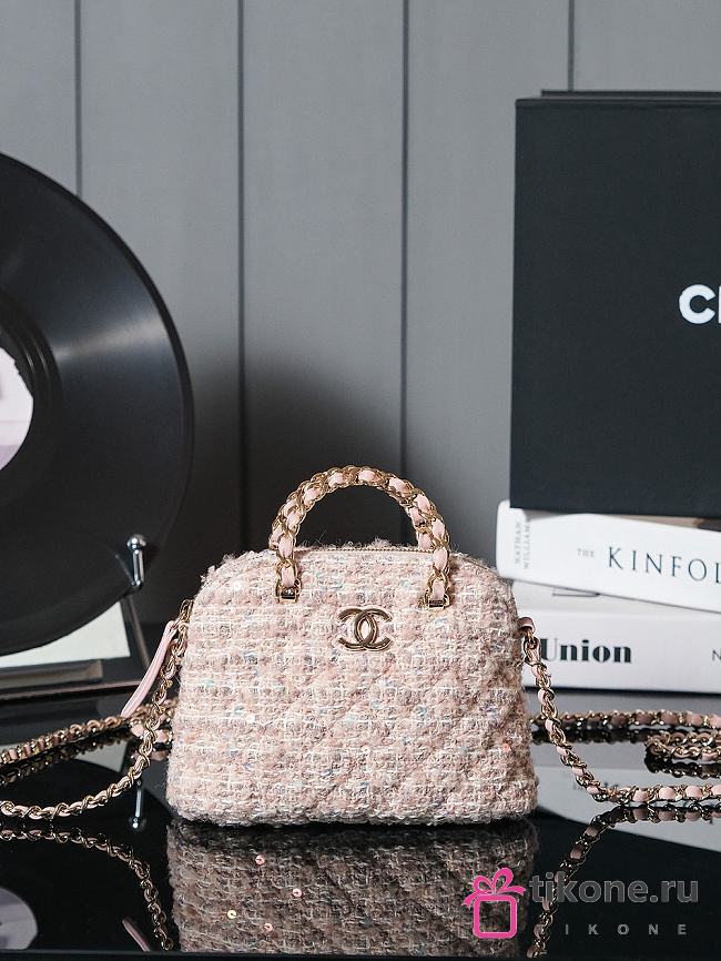 Chanel Clutch with Strap Gold Metallic Tweed Light Pink Beige & Cream - 11×16×5.5cm - 1