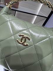 Chanel Clutch with Strap Lambskin & Gold Plated Metal Green - 14×18.5×7cm - 6