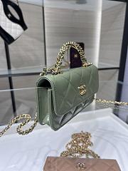 Chanel Flap Phone Holder with Chain Lambskin & Gold-Tone Metal Green - 10×18×4.5cm  - 6