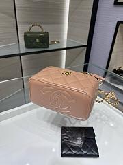 Chanel Clutch With Strap Shiny Lambskin & Gold Metal Dark Beige - 9.5×17×8cm - 2