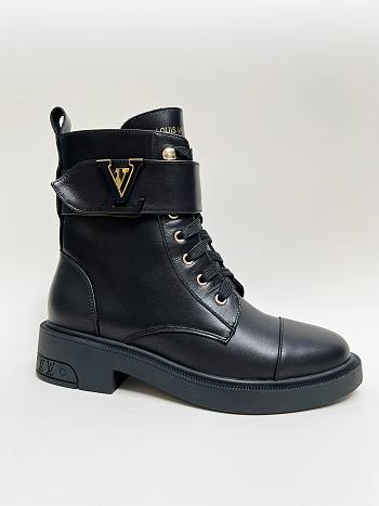 LV Citizen Flat Ranger Boot Calf Leather Black 1ADCJ6