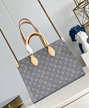 LV OnTheGo MM Trianon Gray Trianon Gray M12415 - 35x27x14cm - 1