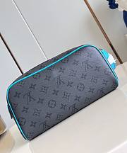 LV Dopp Kit Turquoise M11482 - 28x15x16.5cm - 4