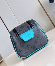 LV Dopp Kit Turquoise M11482 - 28x15x16.5cm - 5