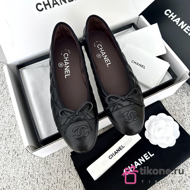 Chanel Ballet flats Aged Calfskin Black 10mm - 1