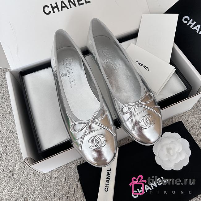 Chanel Ballet Flats Silver 10mm - 1