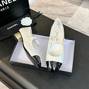 Chanel Mary Janes Shiny Calfskin & Patent Calfskin Ivory & Black 35mm - 2