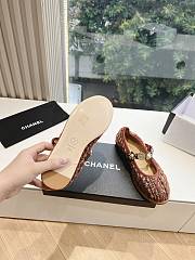 Chanel Mary Janes Wool Tweed, Imitation Pearls, Strass & Metal Brown, Red & Dark Blue 10mm - 4