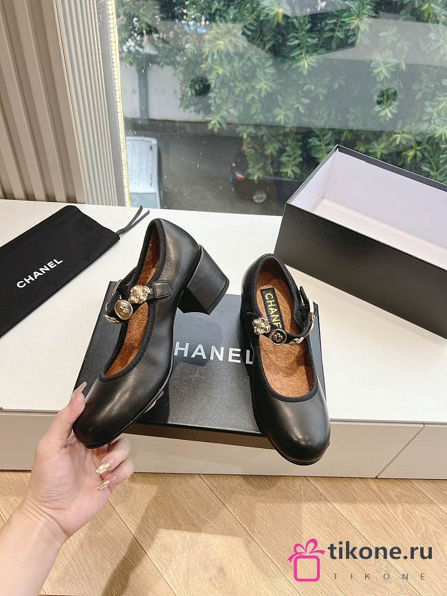 Chanel Mary Janes Lambskin Black 60mm - 1