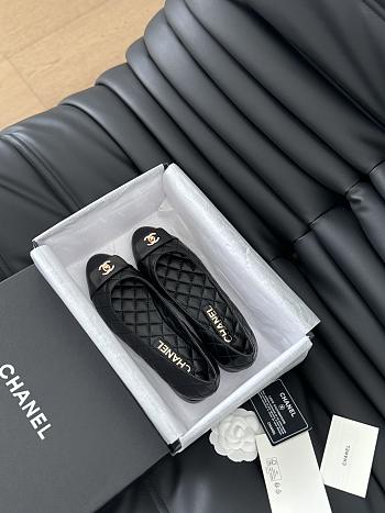 Chanel Ballet flats Calfskin & Lambskin Black 10mm