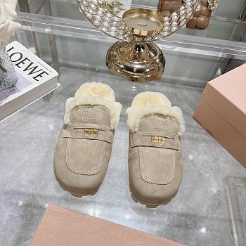  Miu Miu Shearling-lined Suede Slippers Beige