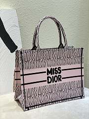 Medium Dior Book Tote White and Pale Pink Miss Dior Allover Embroidery - 36x27.5x16.5cm - 4