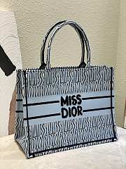 Medium Dior Book Tote Pale Blue and Black Miss Dior Allover Embroidery - 36x27.5x16.5cm - 4