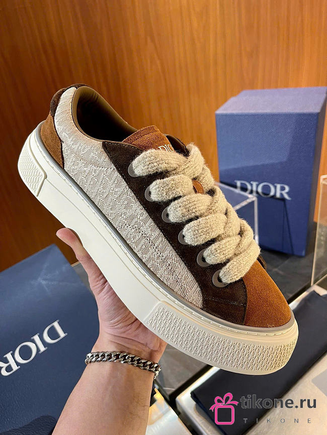 Dior B33 Sneaker Beige Dior Oblique Jacquard with Brown and Cognac Suede - 1