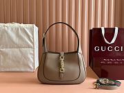 Gucci Jackie 1961 Small Shoulder Bag Taupe Grain Leather - 19x27.5x4cm - 1