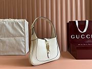 Gucci Jackie 1961 Small Shoulder Bag White Grain Leather - 19x27.5x4cm - 5