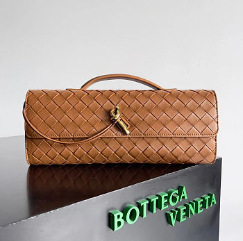 Bottega Veneta Andiamo Clutch Bag In Cognac - 31x13x3cm