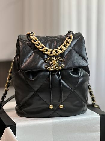 Chanel 19 Backpack Shiny Lambskin Black - 26x22x16cm