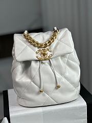 Chanel 19 Backpack Shiny Lambskin White - 26x22x16cm - 1