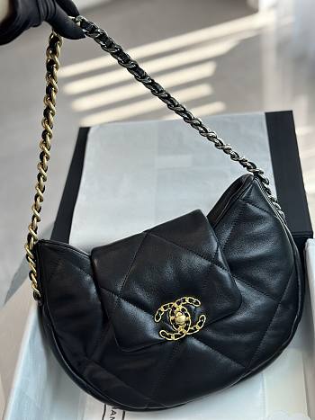 Chanel 19 Hobo Bag Shiny Lambskin Black - 29x19x6cm