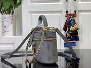 LV Vanity Chain Pouch Trianon Gray M12427 - 11.5x6.5x19cm - 3