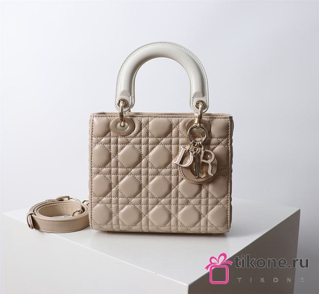 Small Lady Dior Bag Two Tone Beige and Latte Cannage Lambskin - 20x17x8cm  - 1