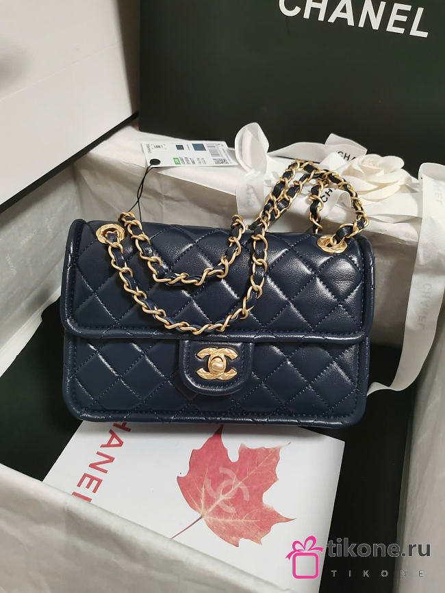 Chanel Flap Bag Shiny Crumpled Calfskin & Gold-Tone Metal Navy Blue - 15.5×24.5×7cm - 1