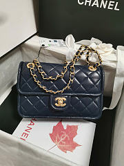 Chanel Flap Bag Shiny Crumpled Calfskin & Gold-Tone Metal Navy Blue - 15.5×24.5×7cm - 2