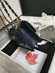 Chanel Flap Bag Shiny Crumpled Calfskin & Gold-Tone Metal Navy Blue - 15.5×24.5×7cm - 4