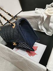 Chanel Large Flap Bag Shiny Crumpled Calfskin & Gold-Tone Metal Dark Navy Blue - 19.5×28×7cm - 2