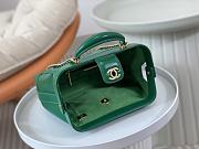 Chanel Small Bag with Top Handle Shiny Lambskin & Gold Tone Metal Green - 16×23.5×8cm  - 4