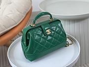 Chanel Small Bag with Top Handle Shiny Lambskin & Gold Tone Metal Green - 16×23.5×8cm  - 2