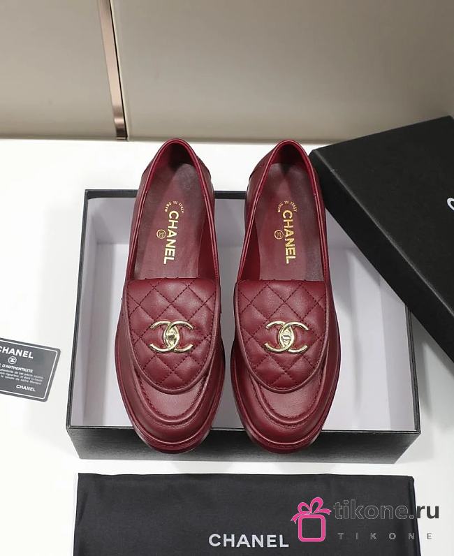 Chanel CC Gold Loafers Red - 1