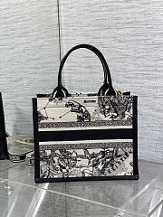 Small Dior Book Tote Latte and Black Dior Zodiac Embroidery with Black Calfskin - 26.5x22x14cm - 5