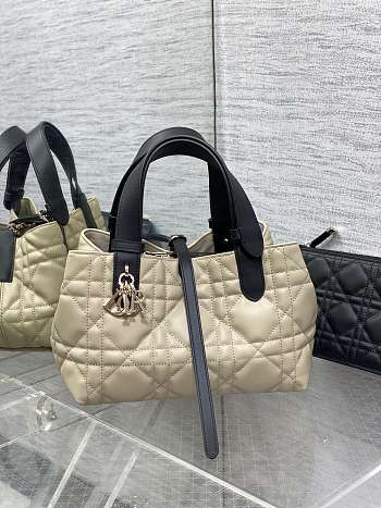 Small Dior Toujours Bag Rope Beige and Black Macrocannage Calfskin - 23x14x12cm