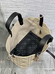 Medium Dior Toujours Bag Rope Beige and Black Macrocannage Calfskin - 28.5x21.5x17cm - 2