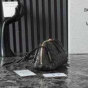 Bottega Veneta Intrecciato Concert Pouch Black - 18.5x11.5x8.5cm - 4