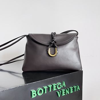 Bottega Veneta Medium Liberta Fondant - 27.5x16x6cm