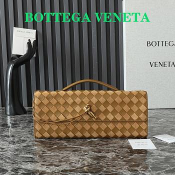 Bottega Veneta Andiamo Clutch Bag Leather And Suede In Acorn - 31x13x3cm