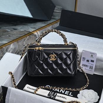 Chanel Clutch With Strap Shiny Lambskin & Gold Metal Black - 19x9.5x8cm